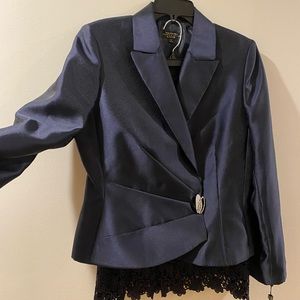 TAHARI 2-piece suit, navy, rhinestone accent button, lace skirt, size 12, NWT
